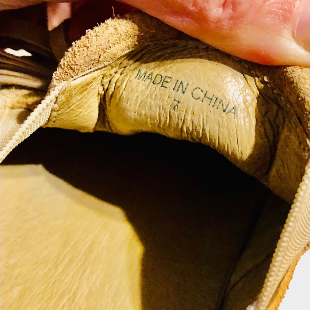 J Slides, Size 7, Great Preowned Condition - image 3